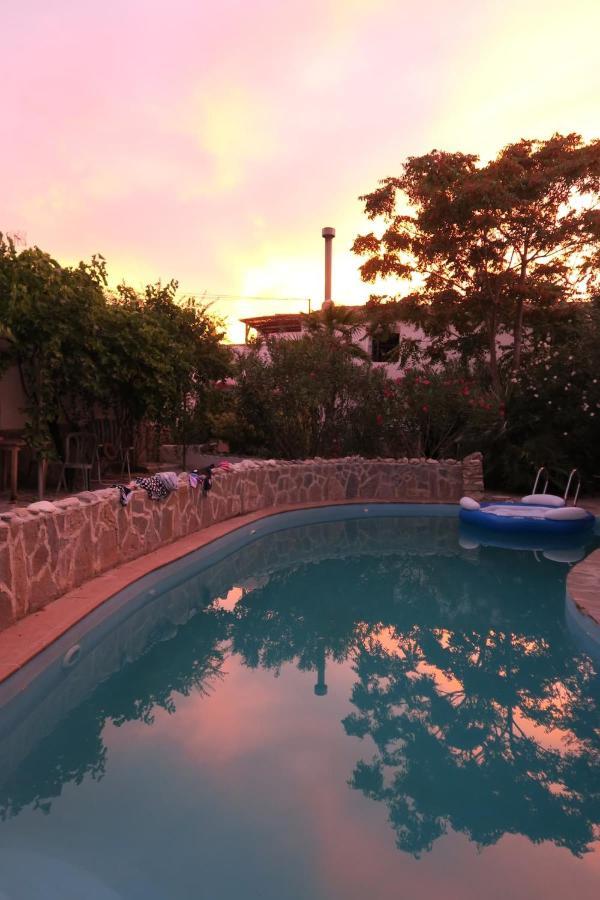 Cortijo Paraiso Charcon Higuera 외부 사진
